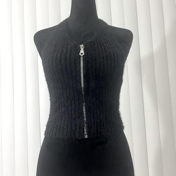 THE RAGGED PRIEST Bug Fuzzy Eyelash Ribbed Knit Halter Crop Top Zip Up Black S - Picture 5 of 12